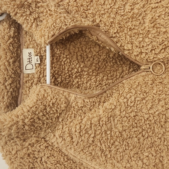 Ditto size XL cozy Teddy Sherpa camel pull over sweater - Picture 4 of 5